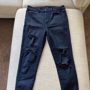 Black American Eagle ripped distressed jeans